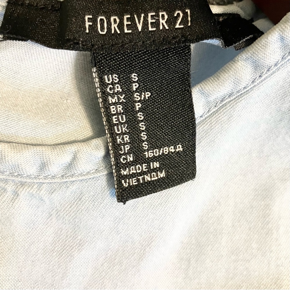 Forever 21 Chambray Shift Dress Light-Wash Denim Mini Shirt Dress‎ Women’s Sz S - Picture 9 of 9
